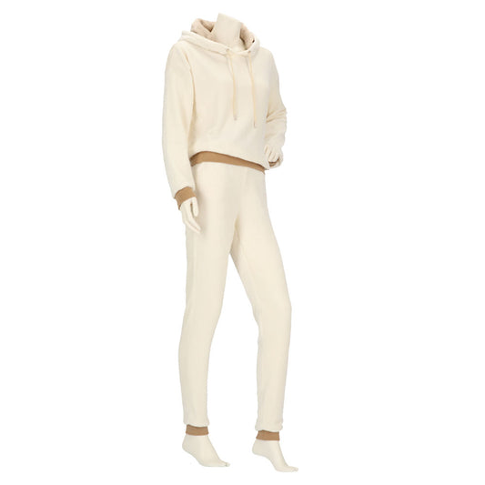 Tenue de ville pour dames - vêtements d'intérieur pour dames